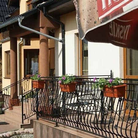 Pokoje Goscinne Gum-Bar Biskupice  Exteriér fotografie