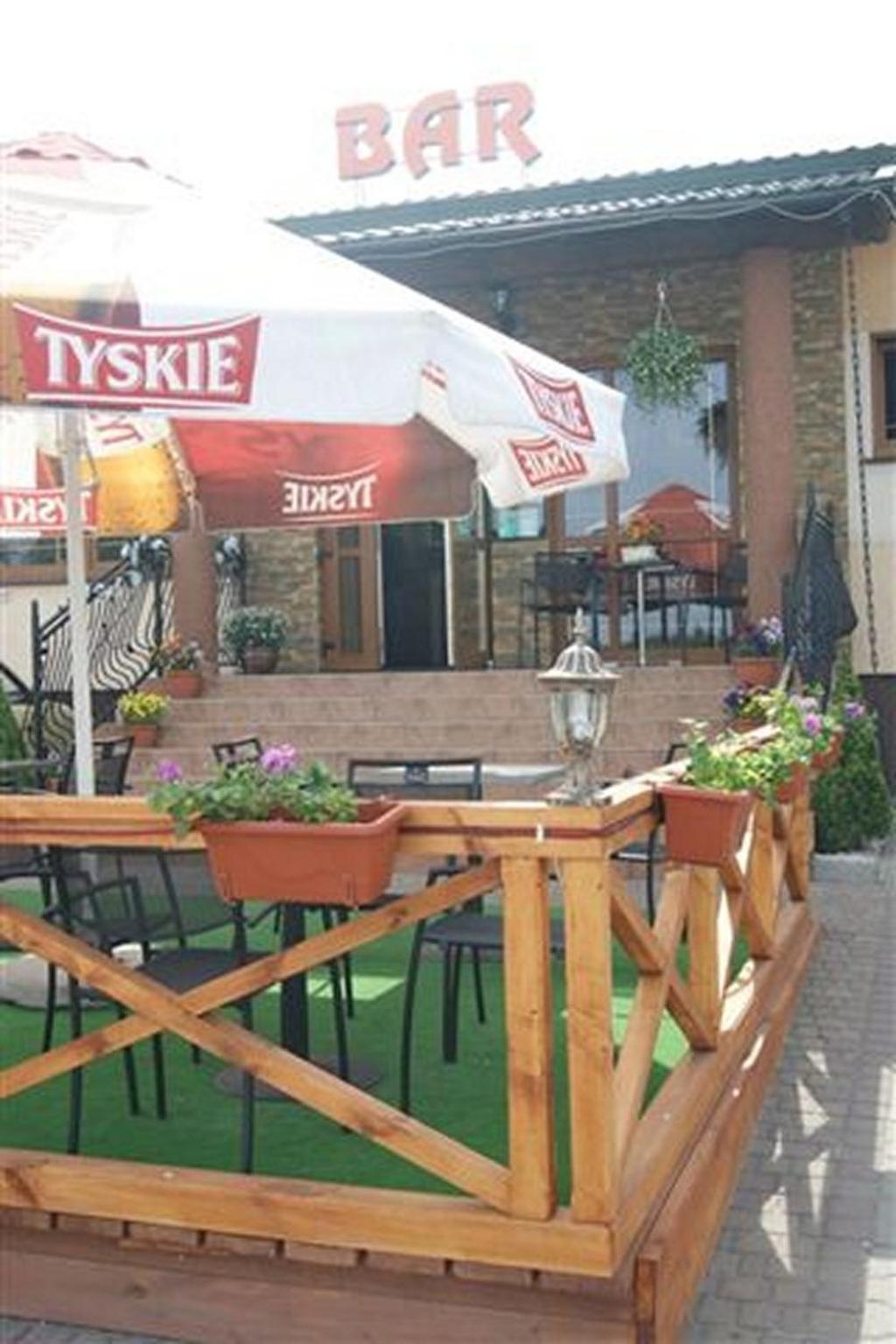 Pokoje Goscinne Gum-Bar Biskupice  Exteriér fotografie